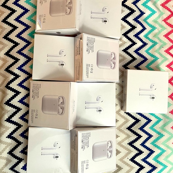 Apple AirPods second generation.